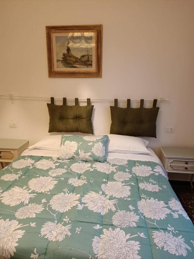 Wow Home 2 - 175 Mq - Posteggio Privato - Davanti Porto Traghetti - Fino A 10 Posti Letto - Balcone Genova Eksteriør bilde